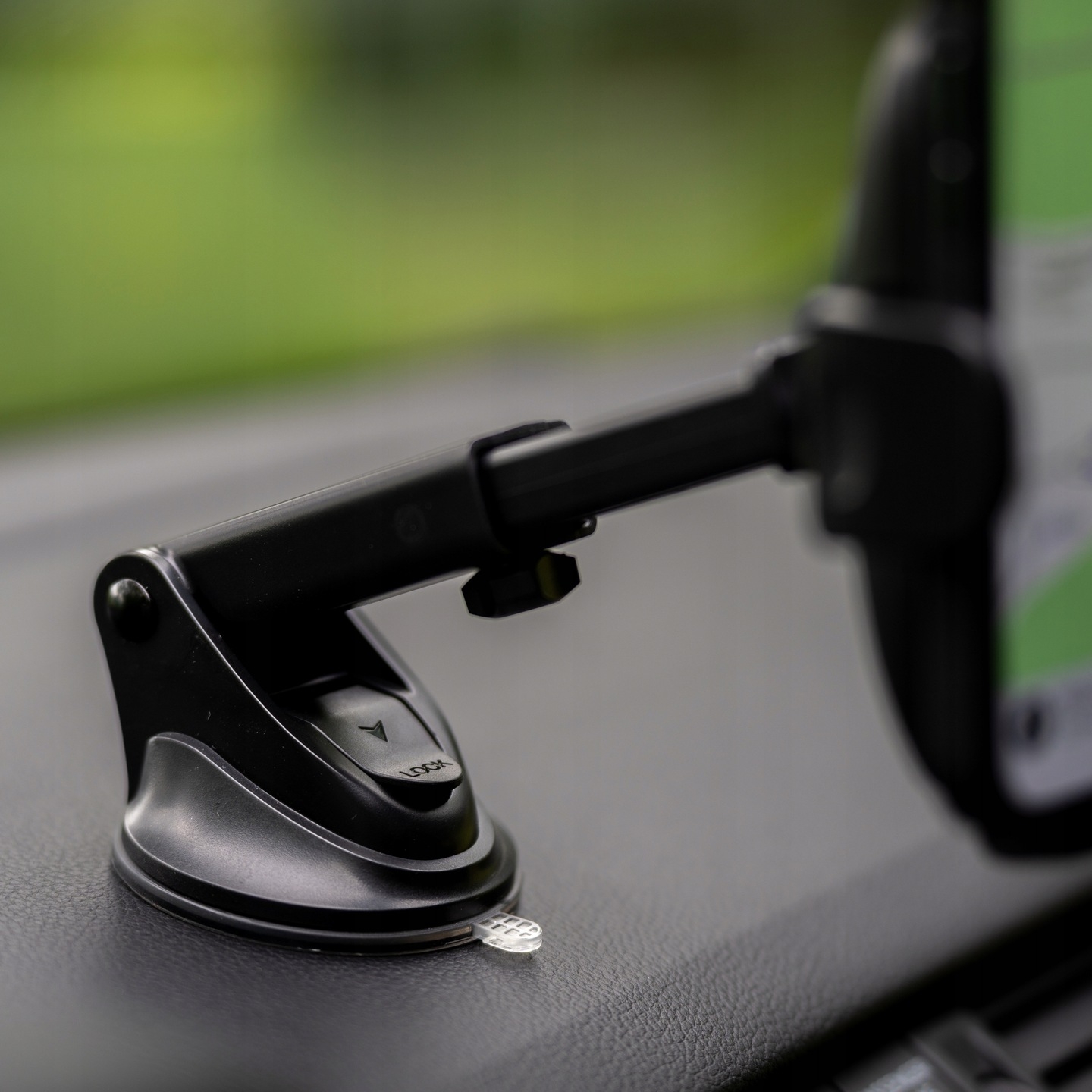 spacecase-sc13-ghost-series-dash-and-windshield-car-holder-universal-vasi-kiniton-me-vendouza-kai-rythimzomeno-vraxiona-gia-tablo-parbriz-aftokinitou-black-12.jpg