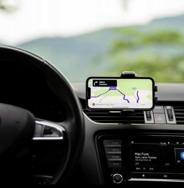 spacecase-sc14-ghost-series-dashboard-car-holder-universal-vasi-kiniton-4-7-inches-eos-7-inches-me-vendouza-gia-tablo-aftokinitou-black-2.png