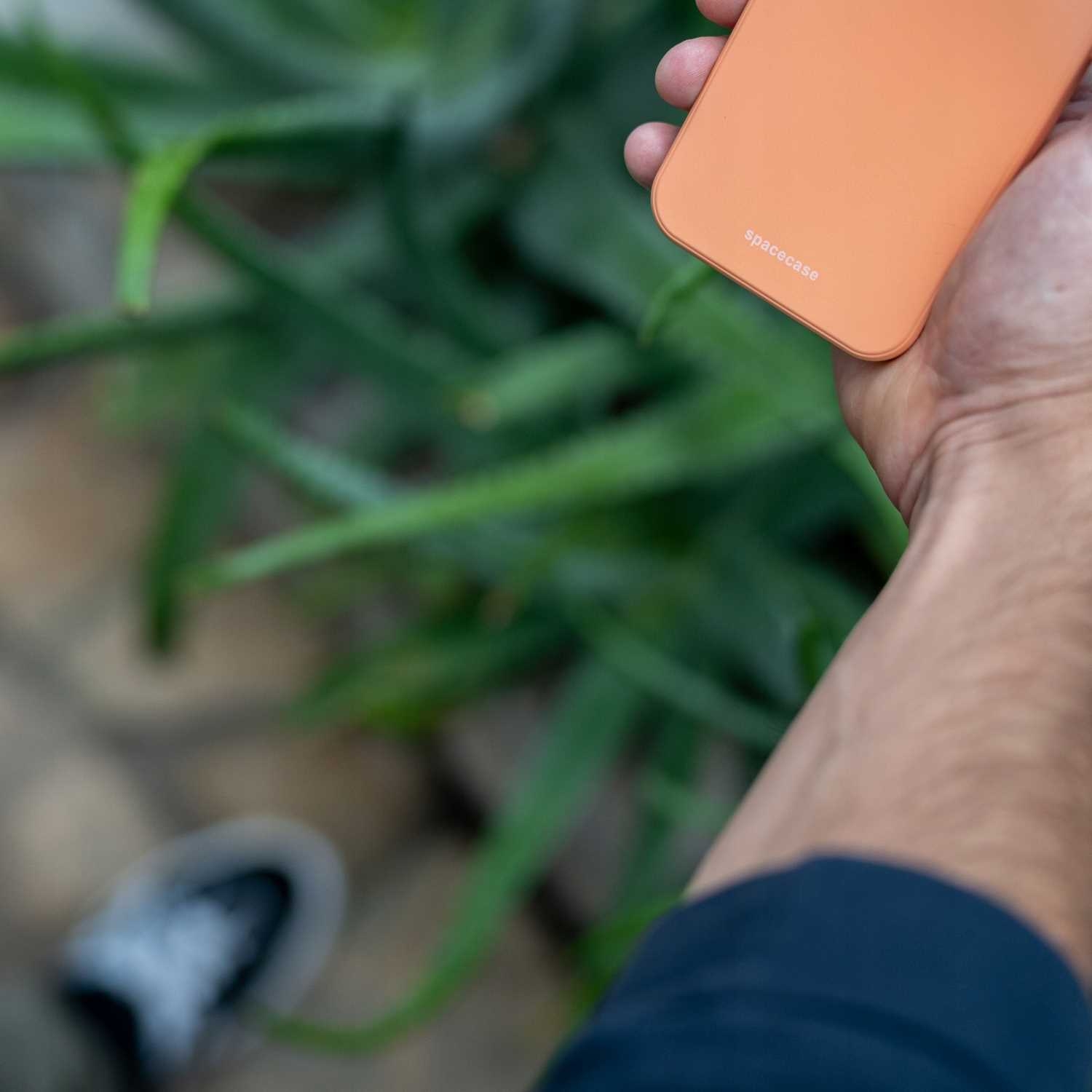 spacecase-silicone-case-thiki-silikonis-apple-iphone-11-orange-2.jpg