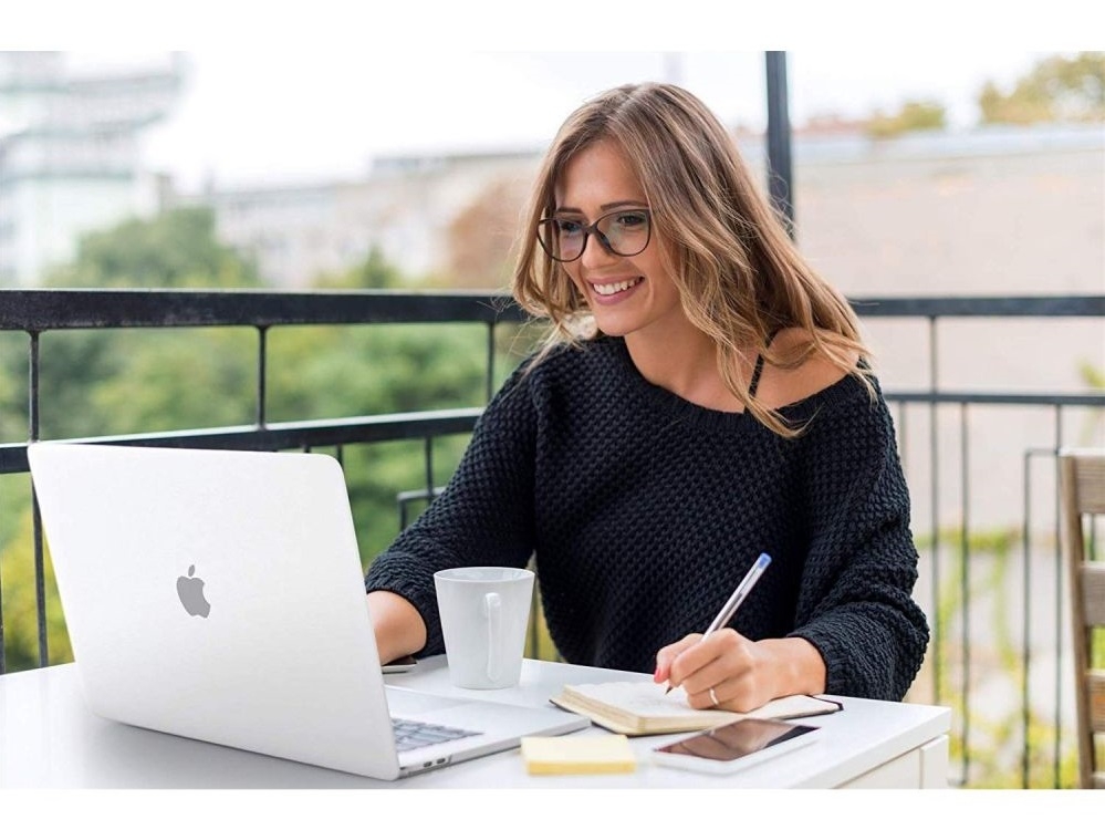 tech-protect-smart-shell-anthektiki-skliri-thiki-apple-macbook-air-13-inches-2020-2018-crystal-clear-3.jpg