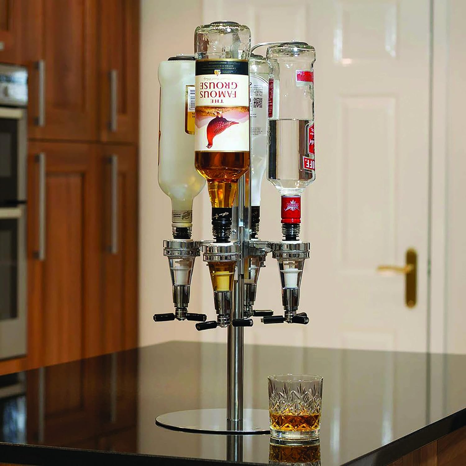 the-source-winning-4-bottle-optic-bar-butler-vasi-me-peristrefomeno-dianomea-poton-home-bar-4-theseon-sistima-servirismatos-potou-1.jpg
