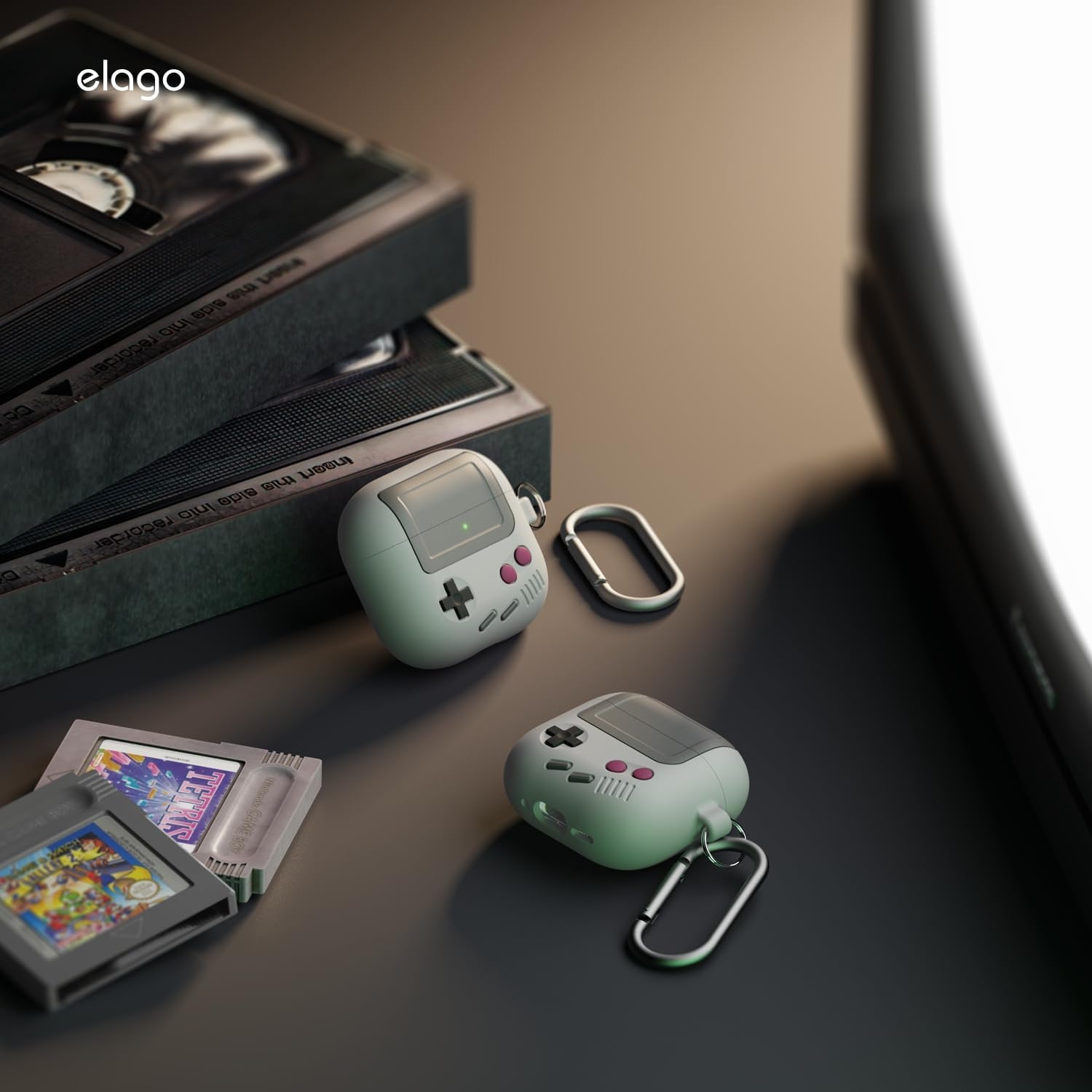 thiki-apple-airpods-4th-gen-elago-airpods-retro-aw5-hang-case-retro-silikonis-light-grey-6.jpg
