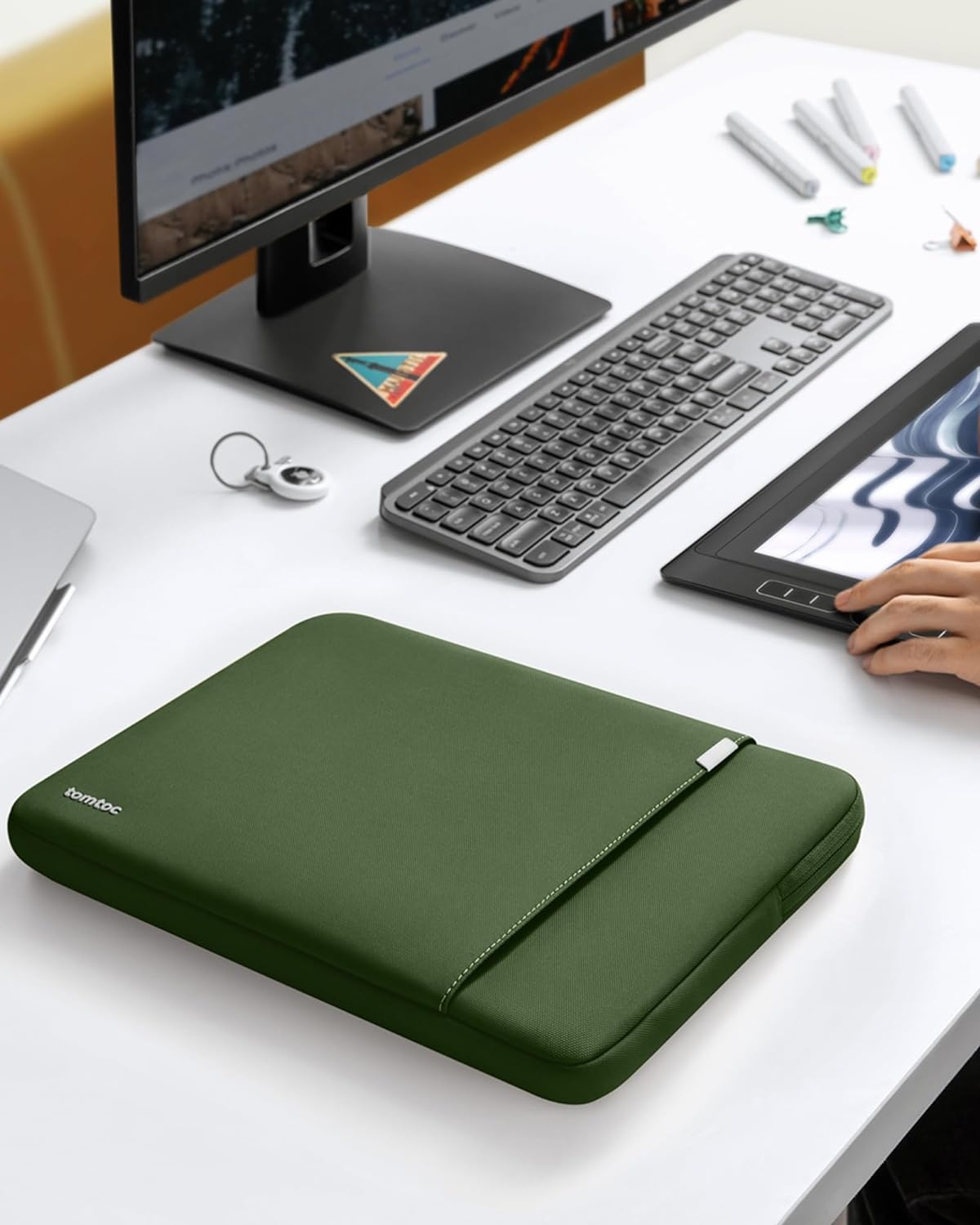 tomtoc-defender-a13-laptop-sleeve-thiki-gia-laptop-14-inches-green-6.jpg