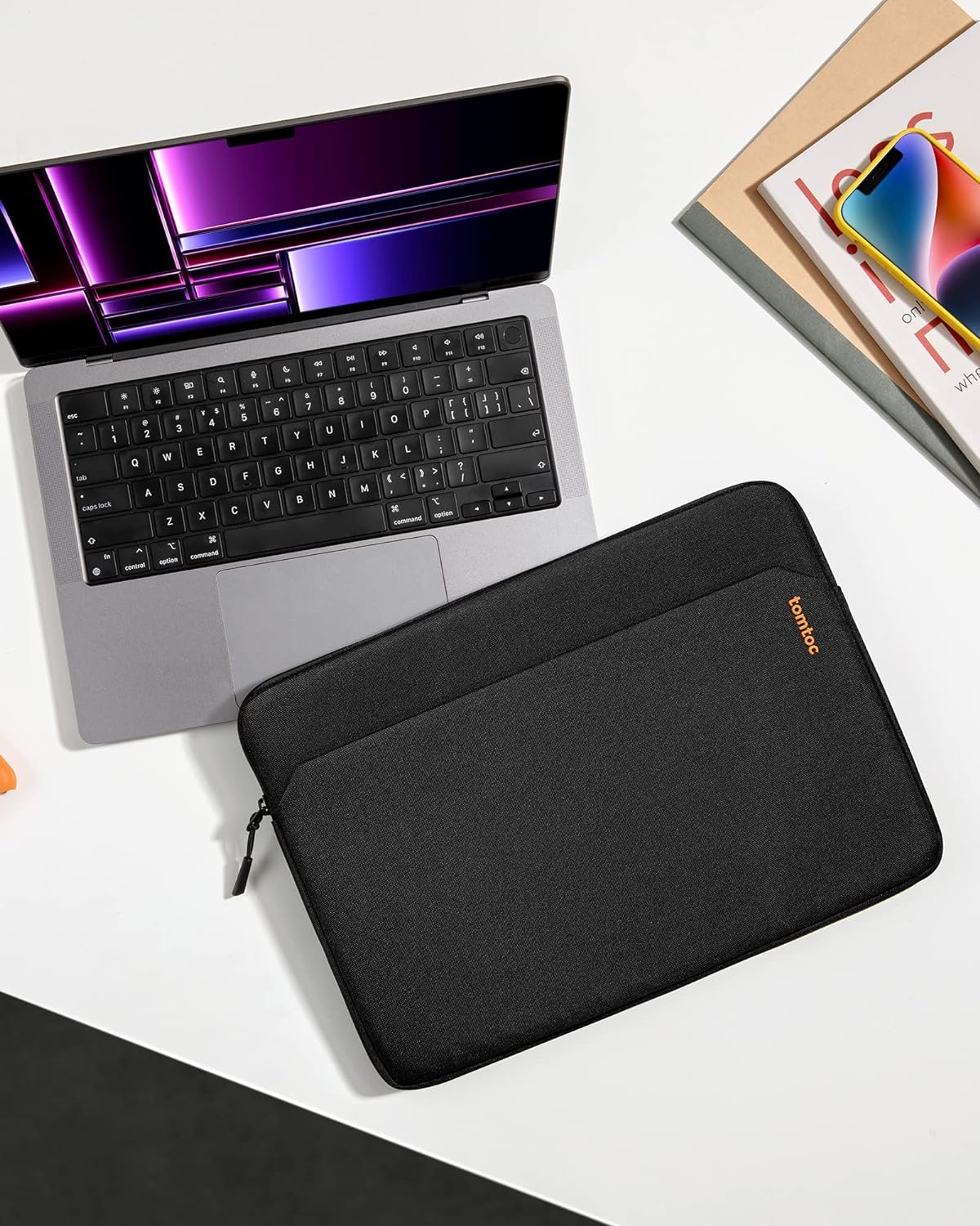tomtoc-light-a18-laptop-sleeve-thiki-gia-laptop-14-inches-black-5.jpg
