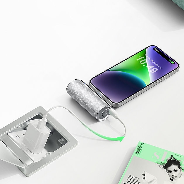 veger-powerbank-lipstick-l-w0573p-foriti-bataria-fortisis-me-ensomatomeno-lightning-male-kai-1-type-c-female-5000-mah-12w-silver-3.jpg