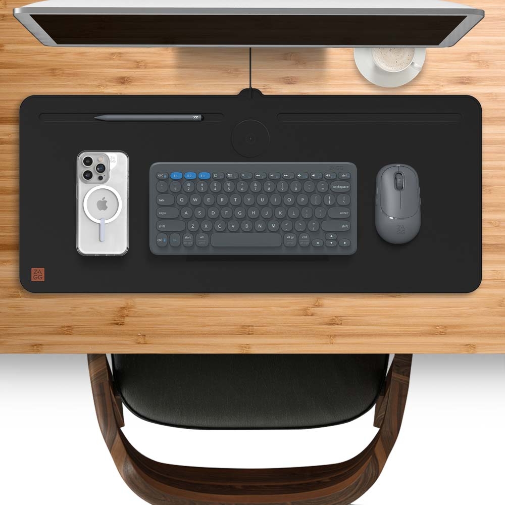 zagg-wireless-charging-desk-mat-mousepad-me-vasi-asirmatis-fortisis-qi-10w-black-5.jpg