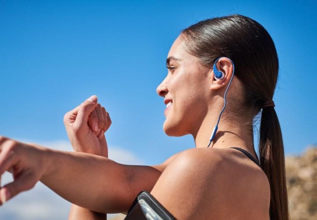 jbl-adiavroxa-bluetooth-akoustika-black4.PNG