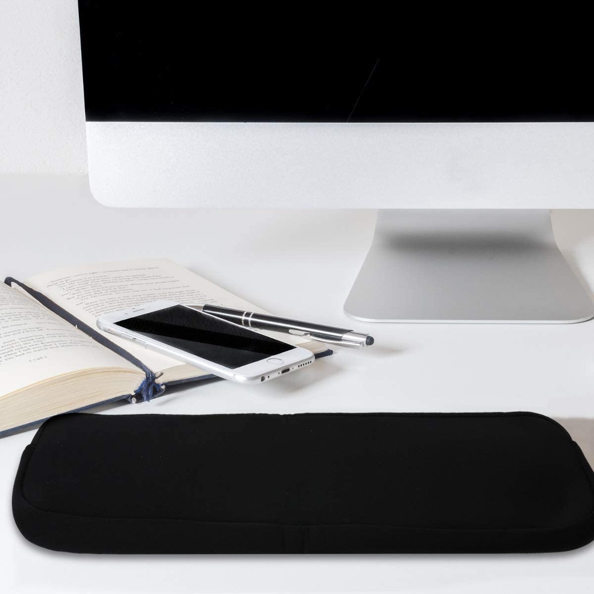 kw-sleeve-neoprene-zipper-thiki-me-fermouar-gia-pliktrologio-apple-magic-keyboard-with-numeric-keypad-black-1.jpg