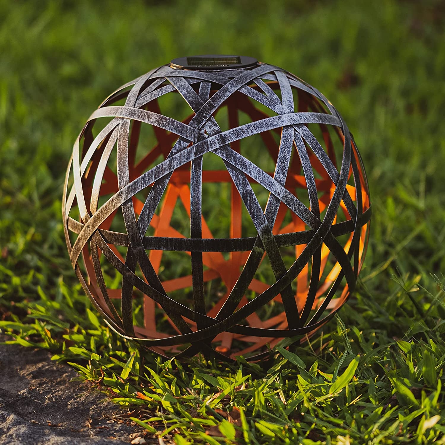 navaris-outdoor-solar-light-ball-diakosmitiki-fotini-bala-led-silver-2.jpg