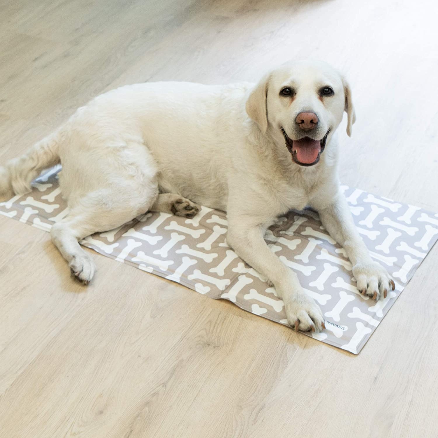 navaris-pet-cooling-mat-stroma-psiksis-gia-katikidia-50-90-cm-design-bone-1.jpg