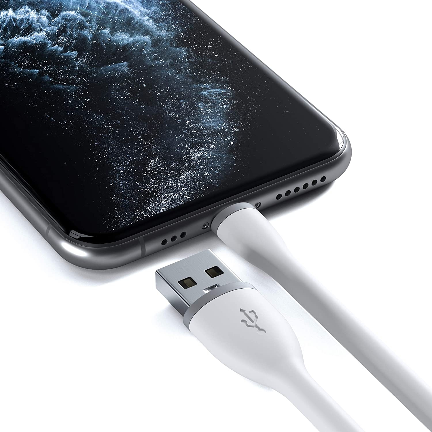 satechi-flexible-mfi-kalodio-fortisis-kai-metaforas-dedomenon-10-w-usb-a-se-lightning-25-cm-white-3.jpg